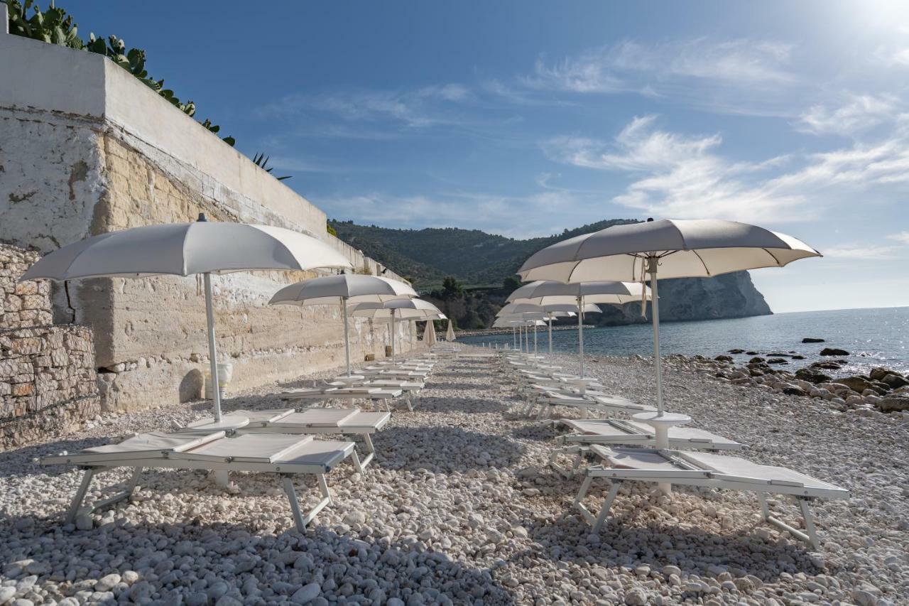 La Casa E Il Mare, Private Bay Hotel Mattinata Kültér fotó